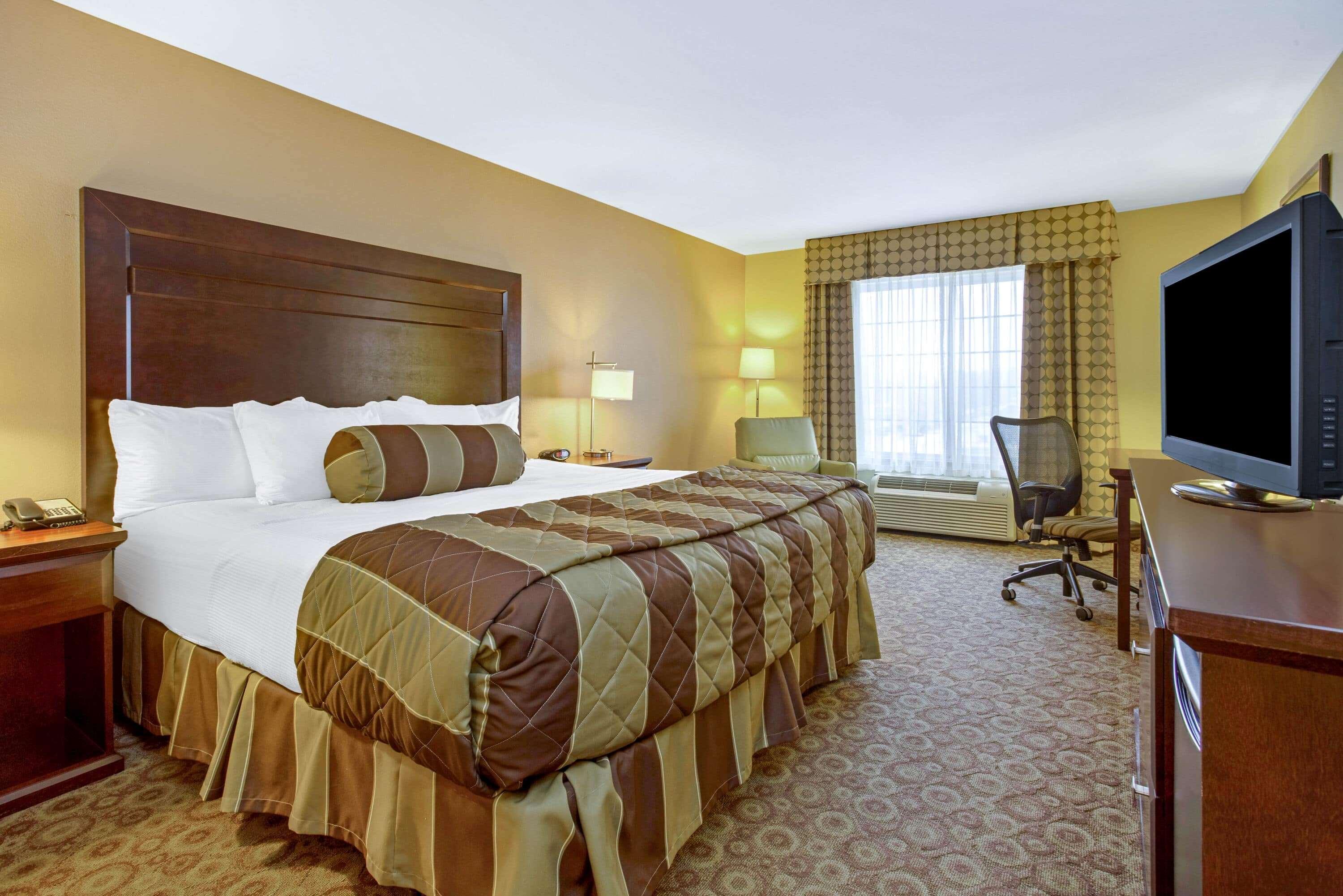 La Quinta By Wyndham Dickinson Hotel Exterior photo